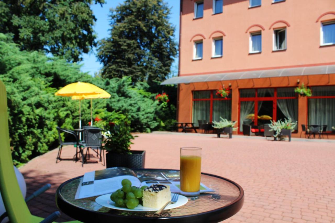 Salis Resort Vělička Exteriér fotografie