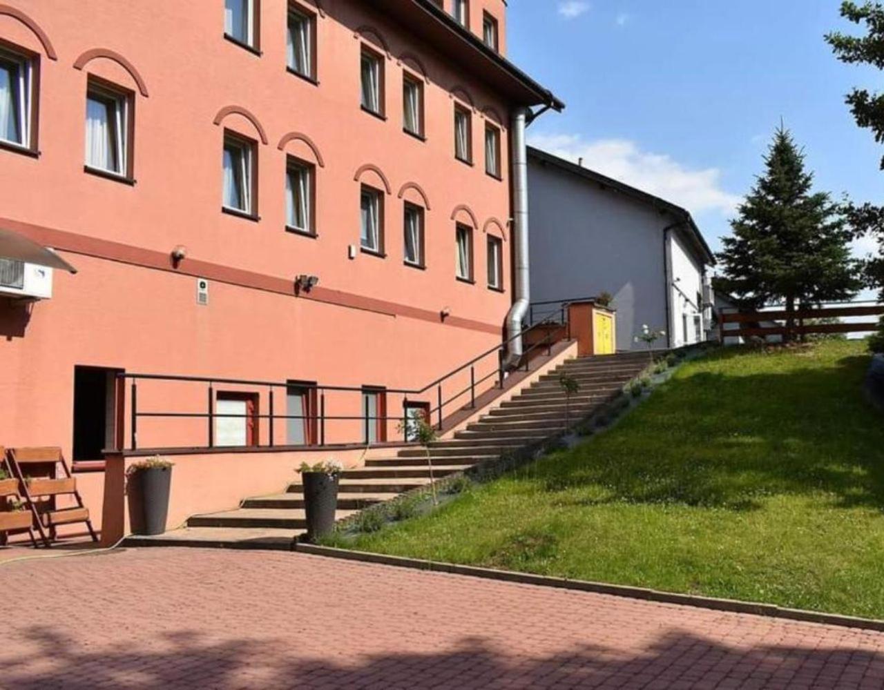 Salis Resort Vělička Exteriér fotografie